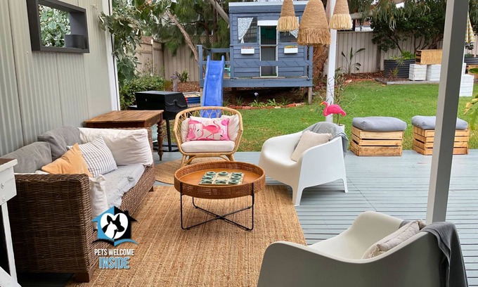 Victor Harbor Casa | Saltwater + Sunsets – Seaside Haven with Ocean Views and Family-Friendly Charm