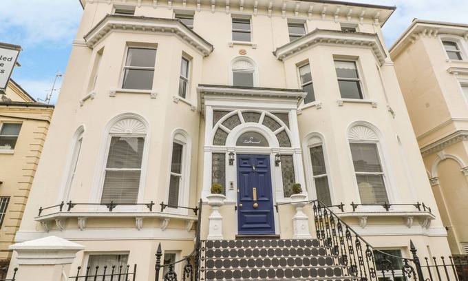 Eastbourne Seafront Cabaña | SALTWOOD, ideal para familias en Eastbourne, Ref 1001223