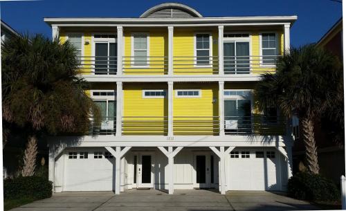 Carolina Beach Casa | Salty Banana by Carolina Beach Realty