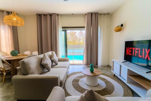 Flic-en-Flac Apartamento | Salty Breeze - Modern 3BR 2BA Fast WiFi Near Beach
