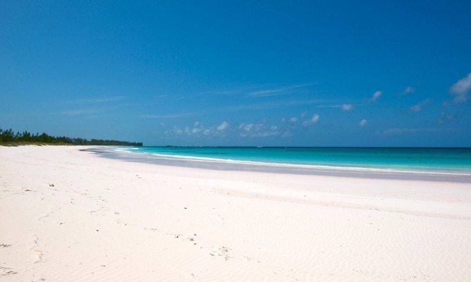 Governor's Harbour Casa | Salty Dolphin 4 Bedroom Home