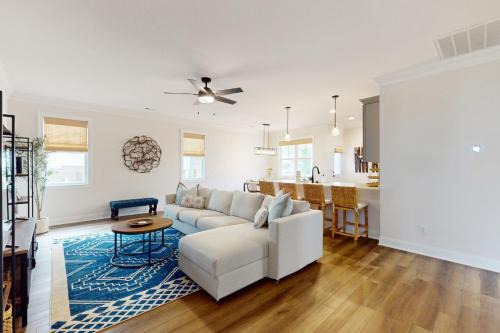 Tranquil Harbour Casa | Salty Escape