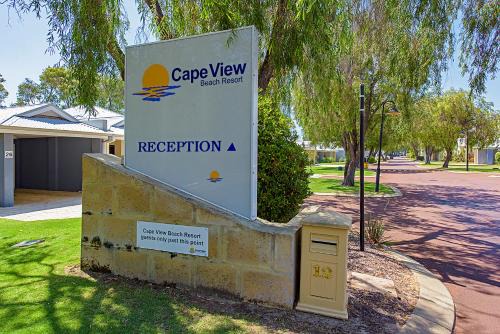 Broadwater Casa | Salty Sands 2BR Cottage Walk to the Beach