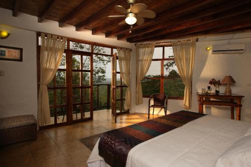 Comuna San José Hotel | Samai Lodge Holistic Living