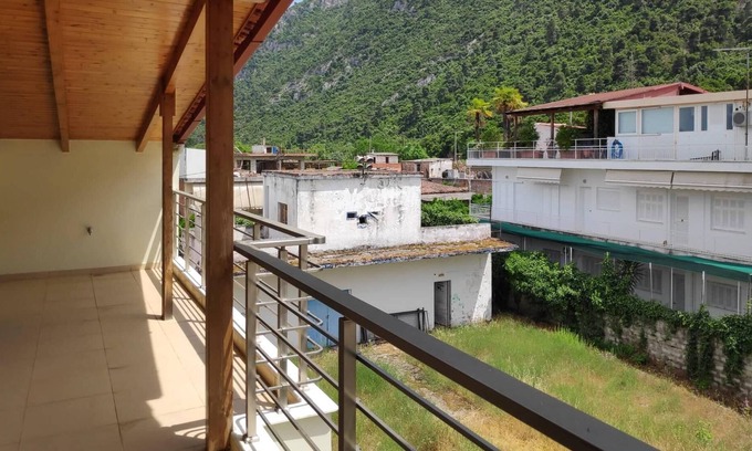 Kamena Vourla Apartamento | Samaras Apartments - Mountain View Attic