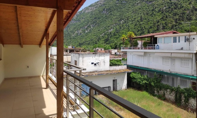 Kamena Vourla Apartamento | Samaras Apartments - Mountain View Attic