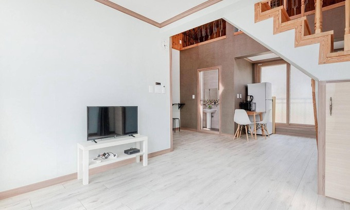 Donghae Casa | Samcheok Bongsuni-unni Pension