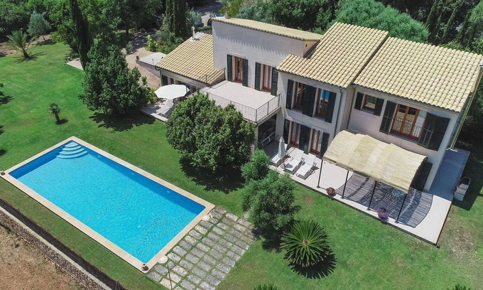 Crestatx Casa | Samina - Cómoda casa de vacaciones con piscina y jardín