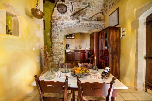 Samonas Casa | Samonas - Green villa Faskomilia