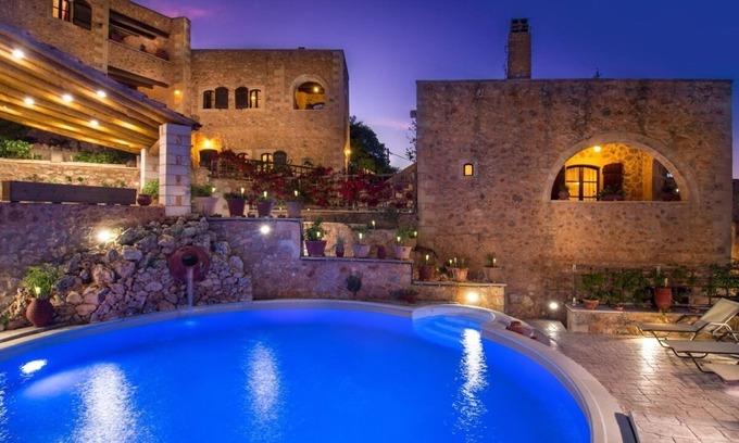 Samonas Casa | Samonas Traditional Villas whith breathtaking views. 5 maisonettes
