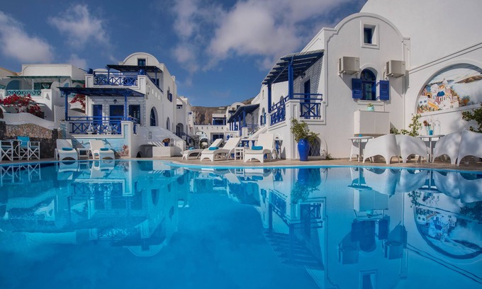 Perissa Casa | Samson's Village