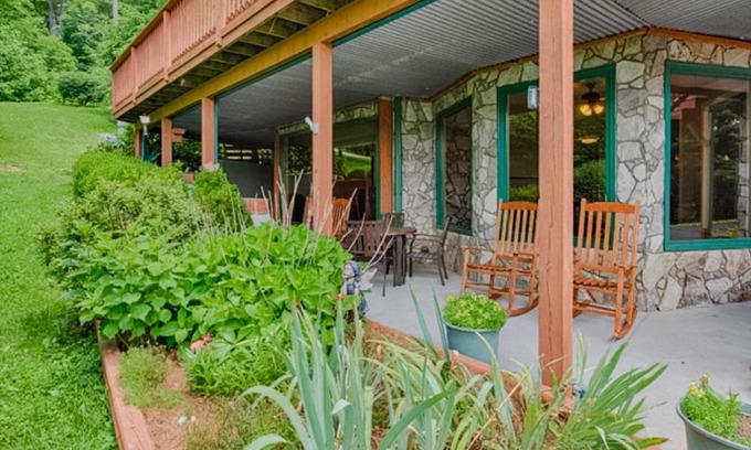 Lake Junaluska Casa | Samuel Court Cabin