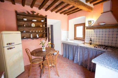 Porto Azzurro Apartamento | San Cerbone
