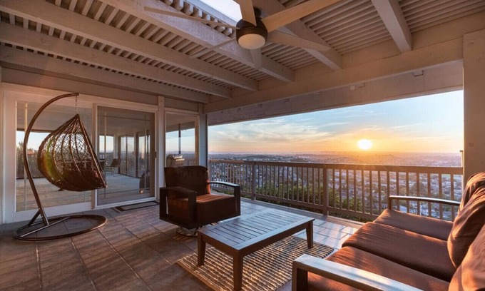 La Mesa Casa | San Diego Dream Home, Amazing View, Pool and more!