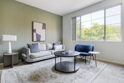 South San Jose Apartamento | San Jose 1BR w pool gym wd nr highways SFO-1091