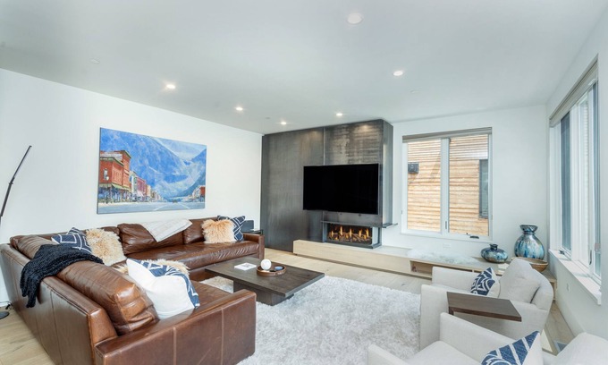 Telluride Condominio | SAN JUAN 104- Modern New Telluride Condo with Central Location