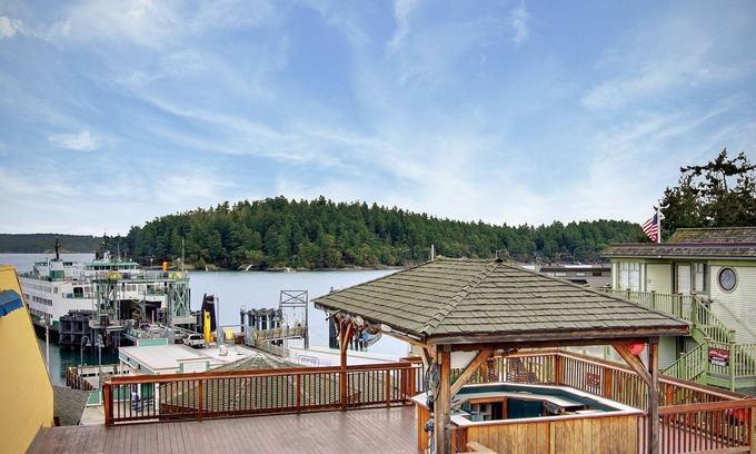 Friday Harbor Condominio | San Juan Suites - alta mar!
