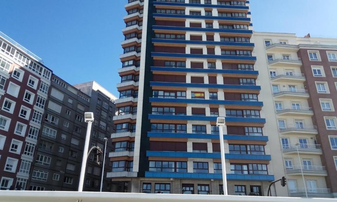 Gijon-Este Apartamento | San Lorenzo - Marlux
