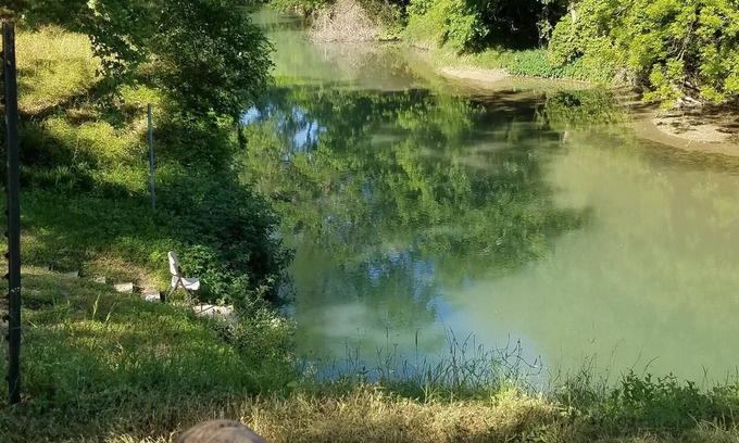 Fentress Cabina | San Marcos River Cabin/ Property - Fentress , - on the river