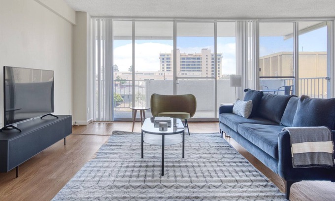 Central San Mateo Apartamento | San Mateo 2BR w/ W/D, BBQ & Pool, near Caltrain