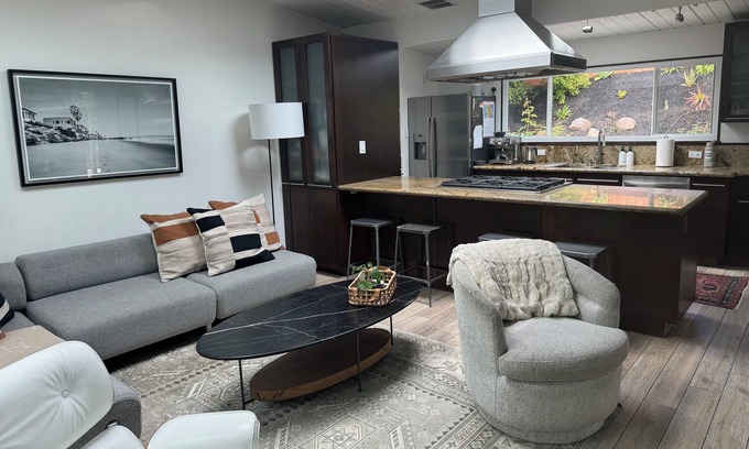 Lucas Valley-Marinwood Casa | San Rafael Eichler 4 Bedroom Home