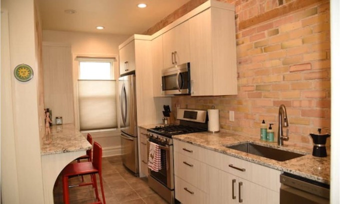 Lower Avenues Apartamento | SAN SALTALY - ITALY IN THE AVENUES - NEW VRBO 5 STAR FAVORITE OTHER SITE