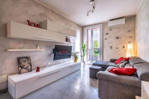 San Siro Apartamento | San Siro - Apartment with Terrace and Parking