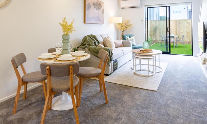 New Brighton Apartamento | Sanctuary close to the beach with Sofa Bed