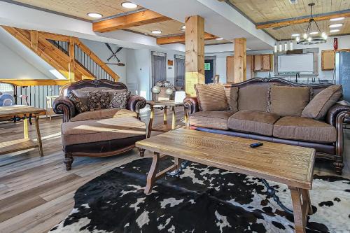 Sevierville Casa | Sanctuary on Douglas
