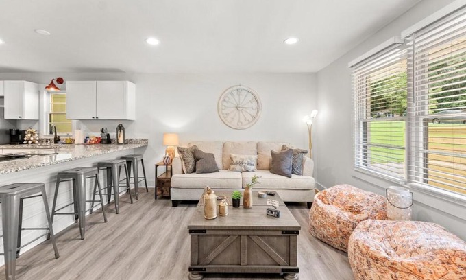 Athens Casa | Sanctuary on Sherwood with a Backyard Oasis!