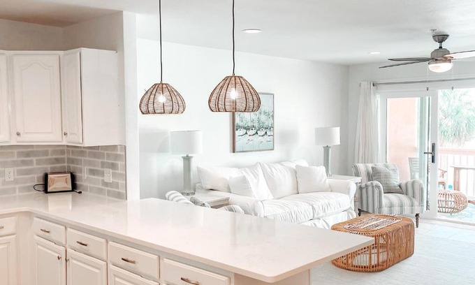 Mexico Beach Casa | Sand Buckets Unit B, Ocean View Beach Townhouse