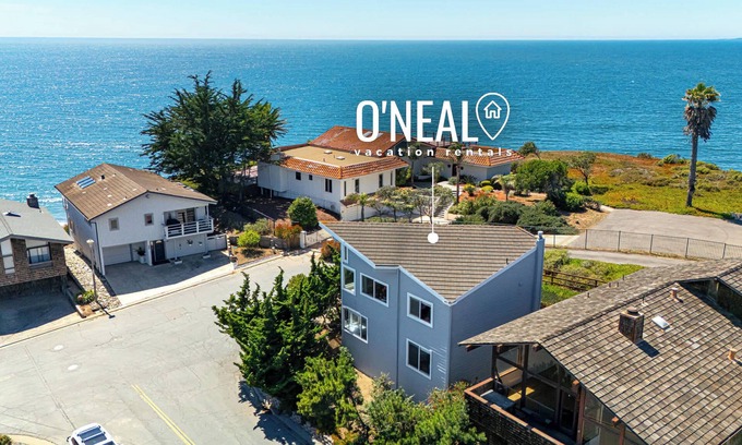 La Selva Beach Casa | Sand Dollar Beach Home - Stunning views!