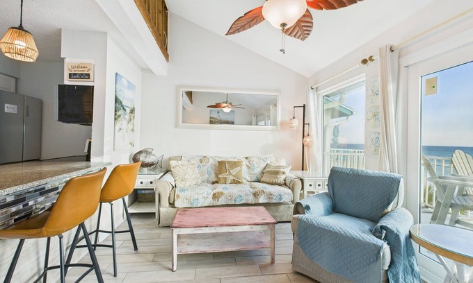 Crescent Beach Condominio | Sand Dollar Serenity B15-Coastal Views-Sleeps 6