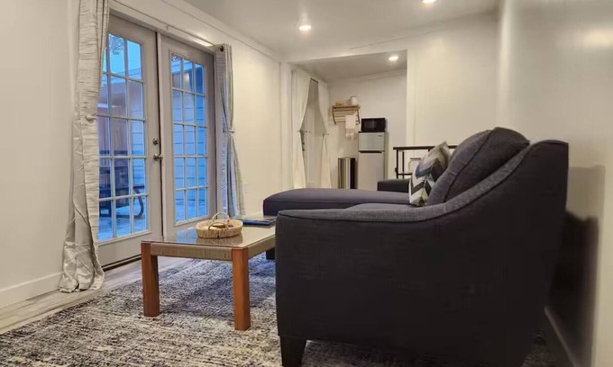Woodlawn Casa | Sand Dollar