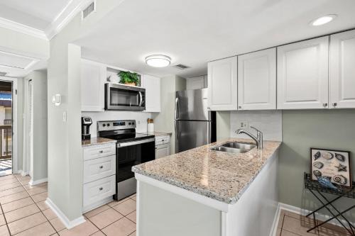 Fernandina Beach Apartamento | Sand Dollar Villas 306 - Seaview Oasis- Bdconly - Sandollarvr