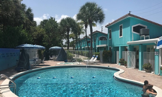 Palm Beach Shores Apartamento | Sand Dune Shores