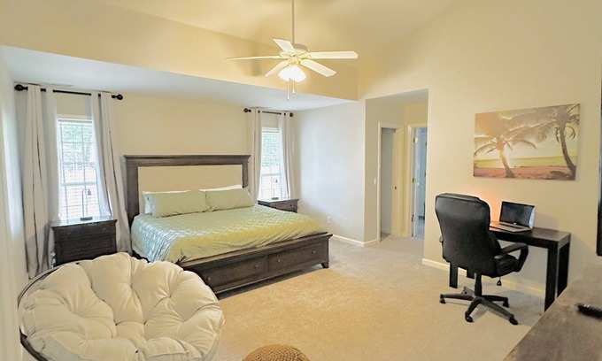 Beaufort Casa | Sand In My Boots, Minutes to Parris Island & Beaufort and the beach!