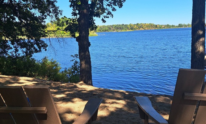 Clay County Casa | Sand Lake - Lakeside retreat - Lake Park, MN