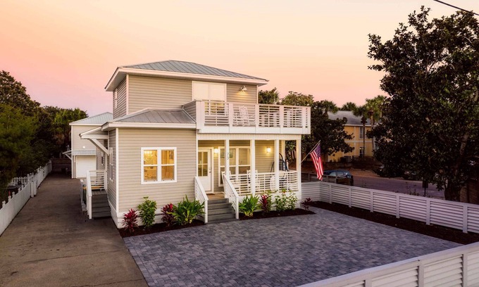 Clipper Cove Casa | Sand & Serenity, Destin's Premier Beach House