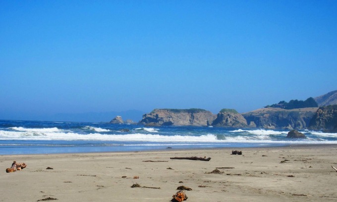 Fort Bragg Casa | Sand Waves: 3 BR, 3 BA Casa en Fort Bragg, para 6 personas