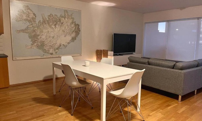 Arbær Apartamento | Sandavad