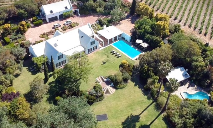 Trawal Casa | Sanddrif Stellenbosch Guest Farm