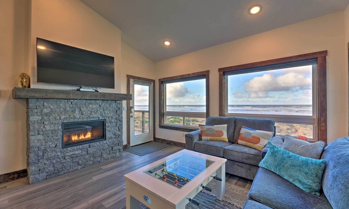 Waldport Cabaña | Sanderling Sea Cottages, Unit 7 w/ Beach Access!