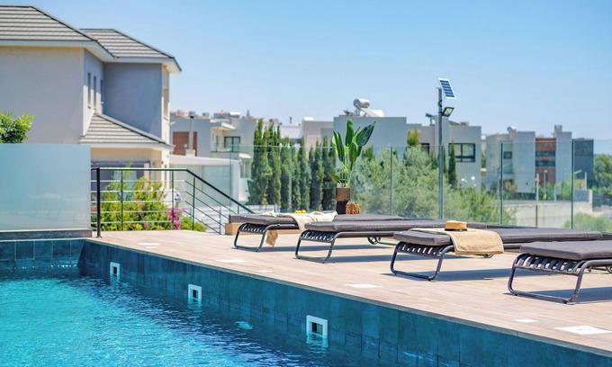 Agios Tychon Apartamento | Sanders River Plaza Nice 3 Bedroom Apt w Terrace