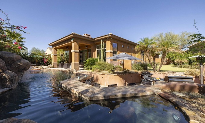 Village At Aviano Casa | Sandflower by AvantStay | Oasis w/ Pool + Golf!