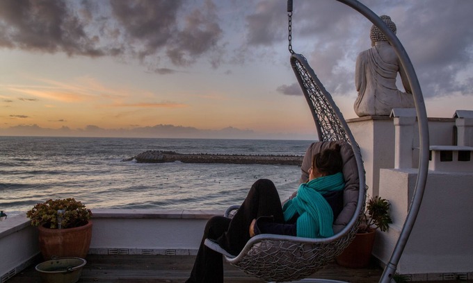 Ericeira Cama Y Desayuno | Sandhi House - Yoga & Wellness