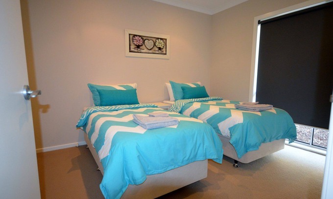Inverloch Casa | SANDPIPER 2 - CLOSE TO TOWN & BEACH