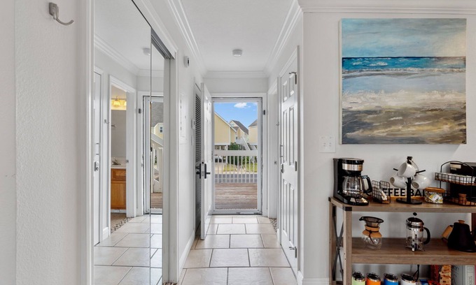 Holiday Isle Villa | Sandpiper Cove 8140 :: 500 Feet to the Beach :: Pool in the back yard!!