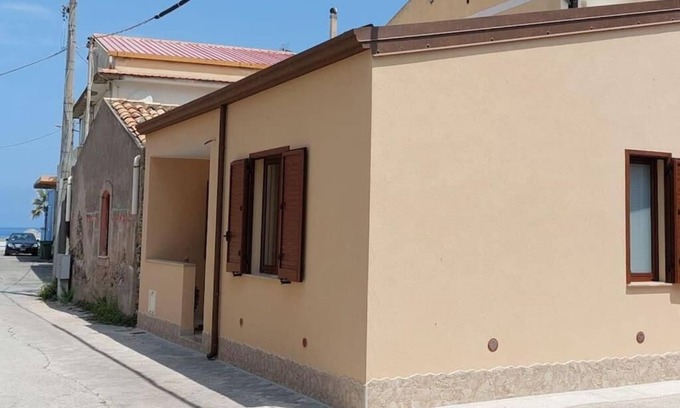 Mongiove Casa | Sands of Jupiter 68 meters from Mongiove beach, Sicilian Tyrrhenian coast