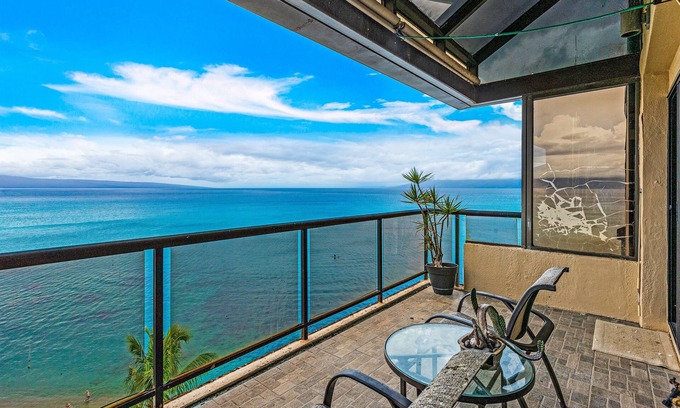 Kahana Condominio | Sands Of Kahana 281 2bed/2ba Penthouse 1 Bedroom Condo